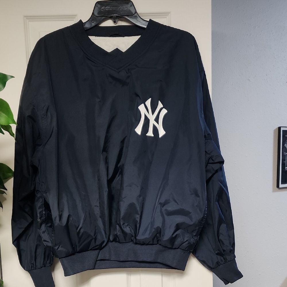 Vintage 90's blue Pullover jacket featuring  NY yankees "SMITH #18"and Sport-Tek